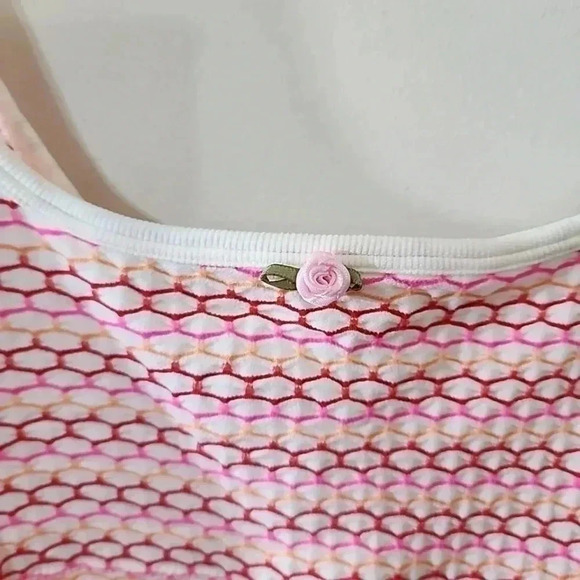 Womens Seamless honeycomb print body suit. Size Large - Picture 9 of 9